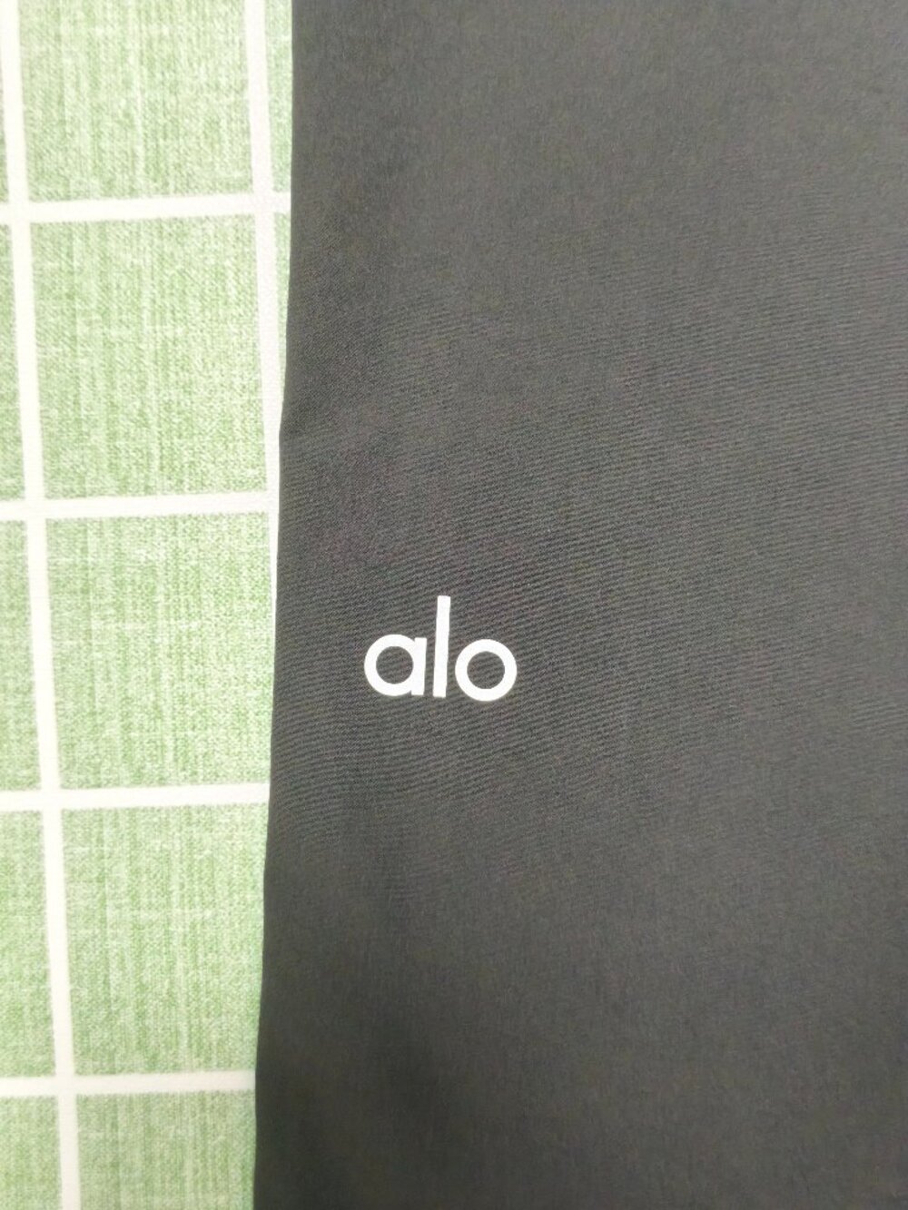 💙Deep Gray Alo Yoga Suit Up Trouser Regular💜 - Picture 4 of 8